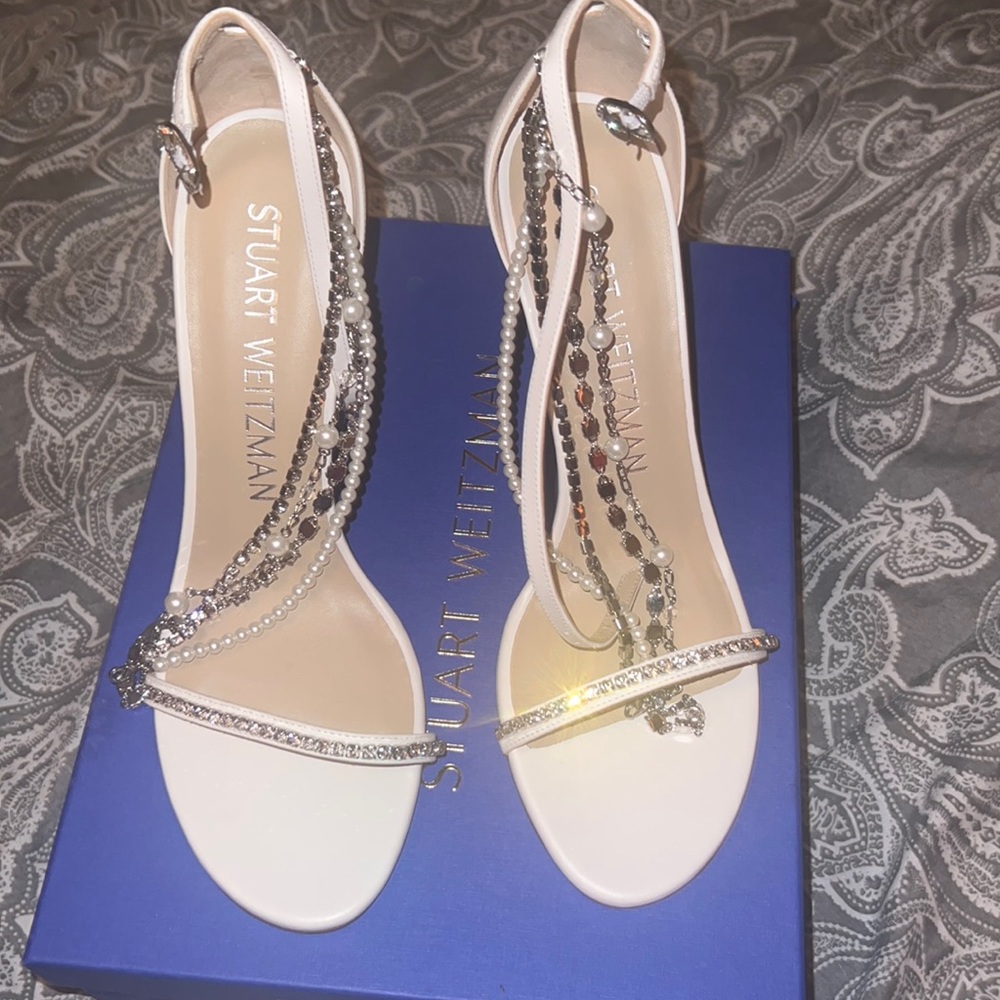 Stuart Weitzman white elegant heels